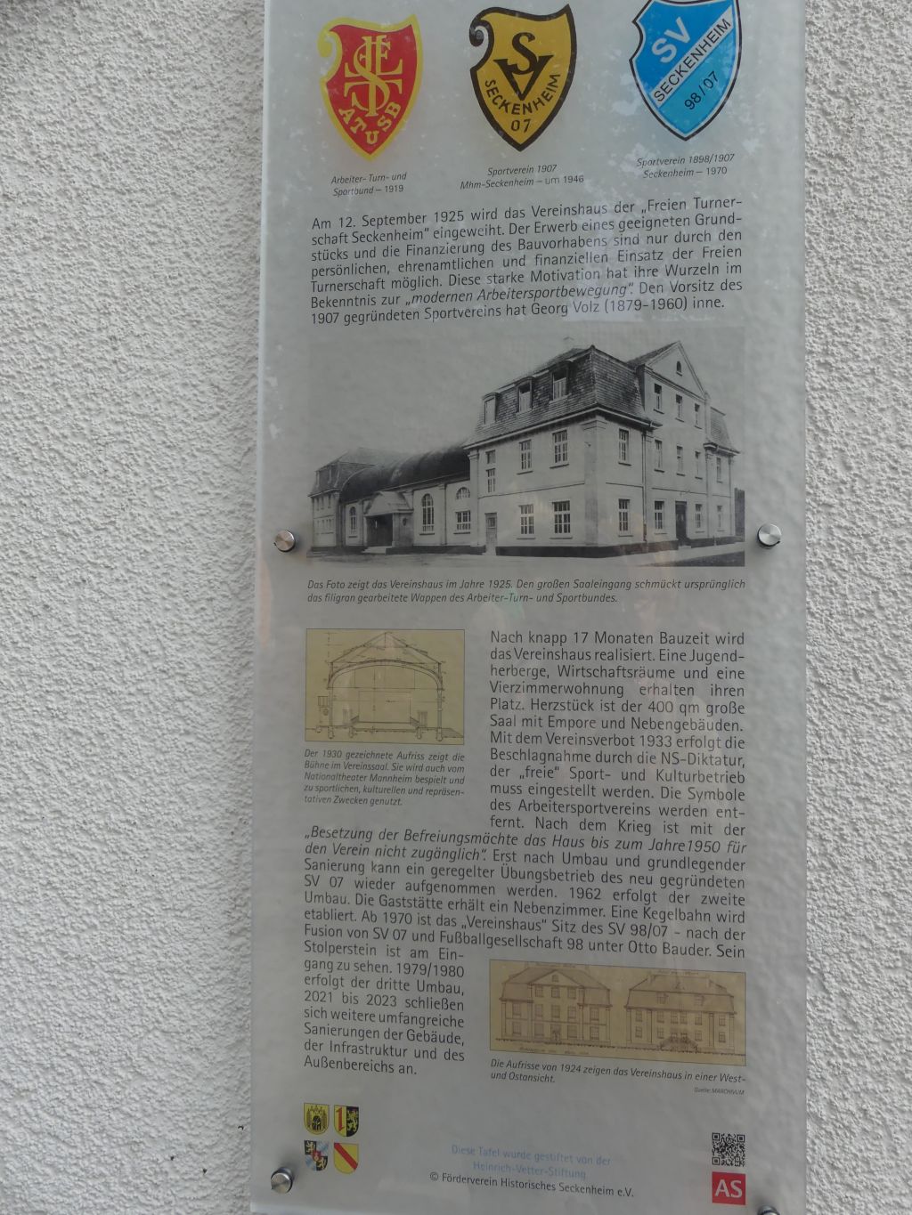 Historische Tafel am SV 98/07-Vereinshaus angebracht